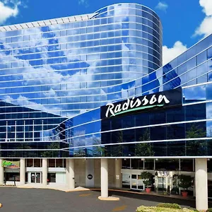 Radisson Vancouver Airport Hotel